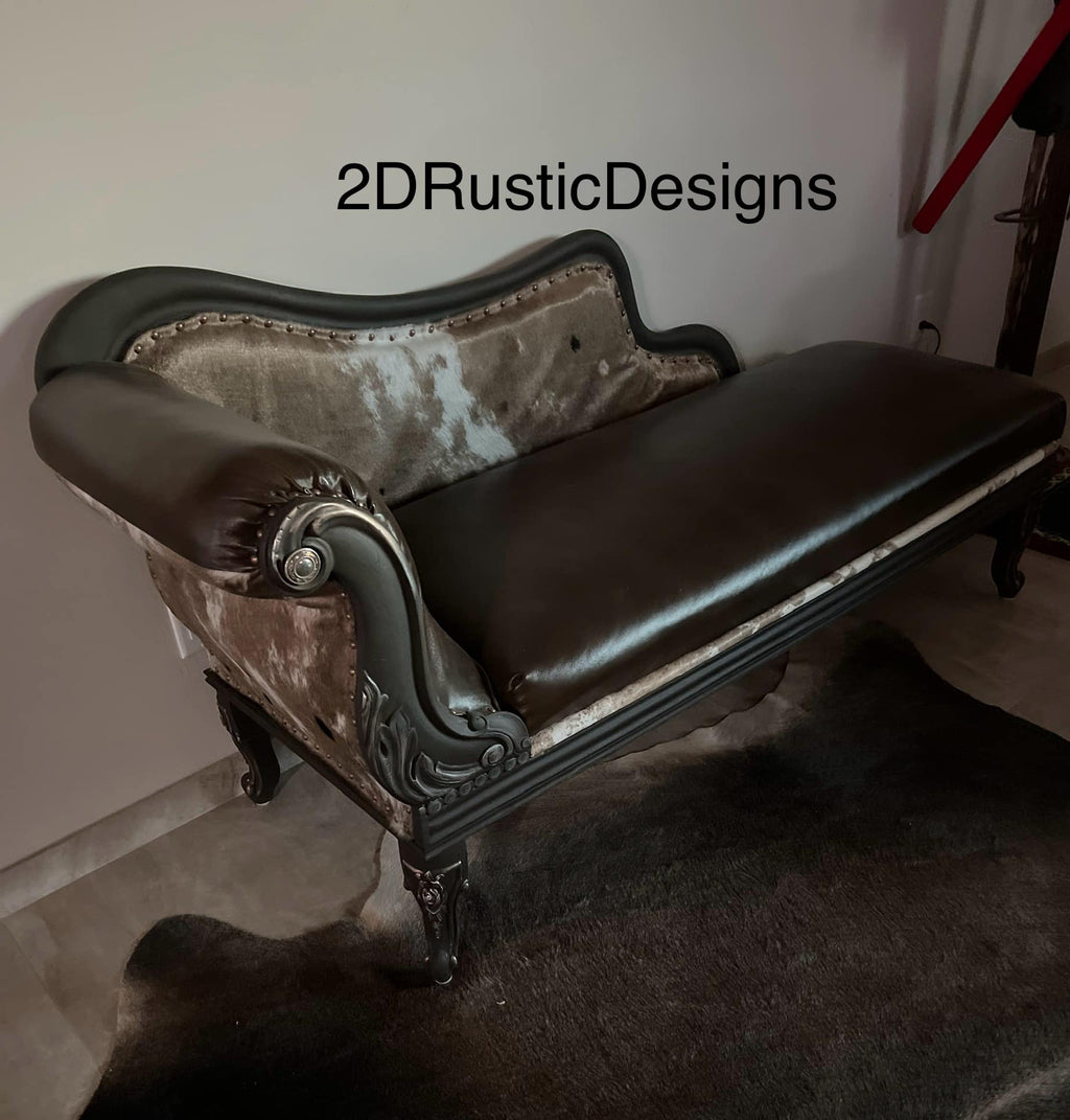 Elegant Vintage Leather and Cowhide Chaise Lounge
